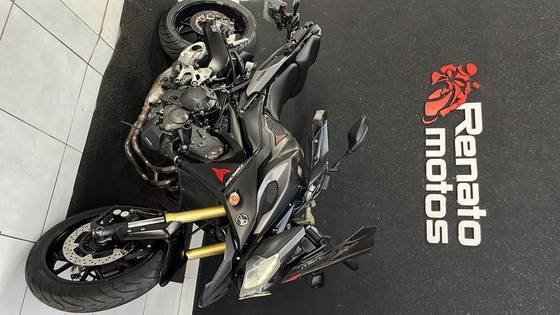 YAMAHA MT-09 TRACER YAMAHA MT-09 TRACER